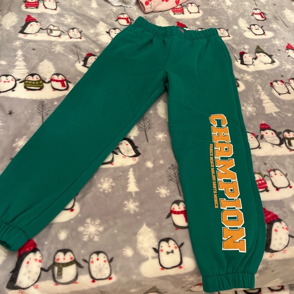 Edikted Champion Green Sweatpants
